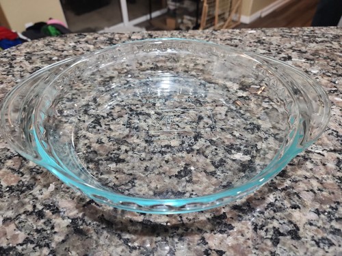 Pyrex pie plate - pie, 9.5"