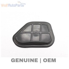 RIGHT - STRUT TOWER COVER -