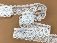Dainty pale ivory nottingham - dainty,