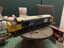 Bachmann 30-375 CL37/4 Diesel Loco No 37424 In BR Large Logo Blue Livery