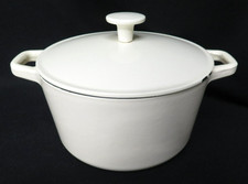 White Cast Iron Lidded Cooking Pot Casserole Dish Pot Baking Pan for Hob & Oven