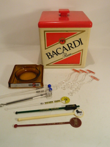 Vintage seventies pub cocktail - pub,