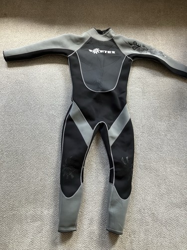 Medium full length wetsuit - full,