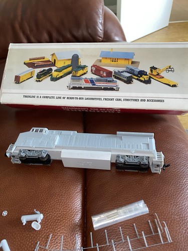 Walthers trainline locomotive - trainline,