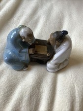 SHIWAN Artistic Ceramic Factory Mudmen Playing Board Game Figurine