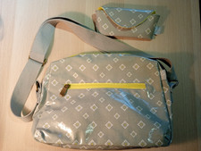 NWOT National Trust Shoulder