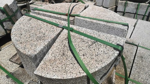 Granite quadrant 300x300x200 - granite,