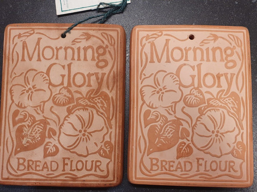 Vintage 1993 terra cotta - vintage, bread