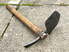 WW2 Military Entrenching Tool
