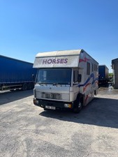 horse box Mercedes 7.5 ton for