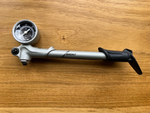 Bicycle shock pump - shock, bikehut