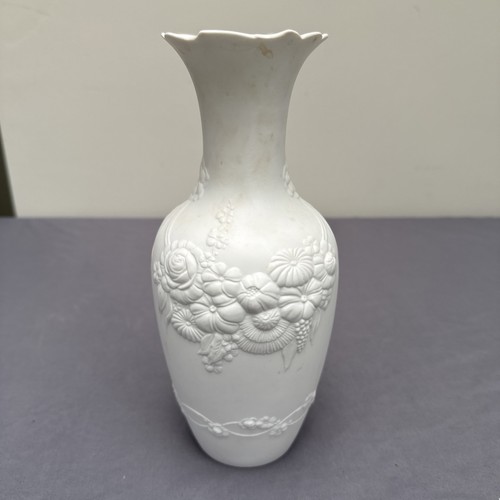 Kaiser white porcelain vase - kaiser,