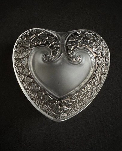 Mint signed lalique coeur - mint!,