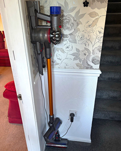 Dyson absolute cordless - v8,