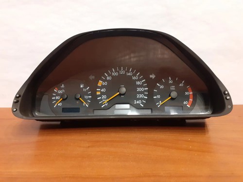 Mercedes benz w210 - mercedes-benz, e