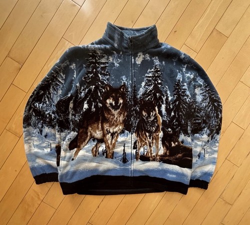 Wolf animal fleece aop - wolf, atlas