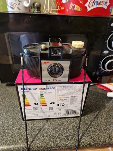 Vintage kodak brownie 127 - vintage,