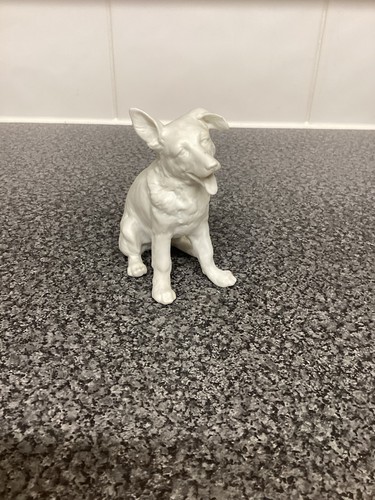 Kaiser porcelain dog - porcelain,