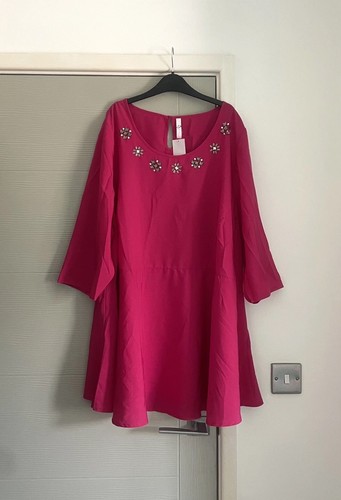 Evans fuchsia pink gem - fuchsia, stones