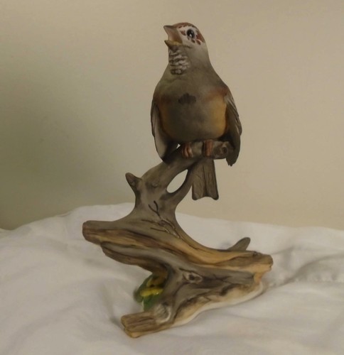 Beautiful vintage boehm tree - vintage,