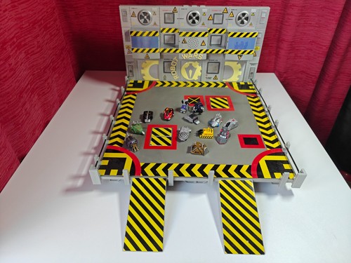 Bbc robot wars minibots battle - robot,