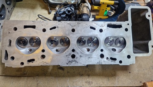Triumph stag cylinder - v8,