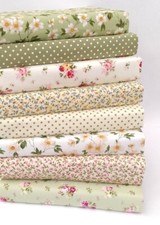 COTTON FABRIC BUNDLE SQUARES FAT QUARTERS VINTAGE GREEN FLORAL MIX PATCHWORK