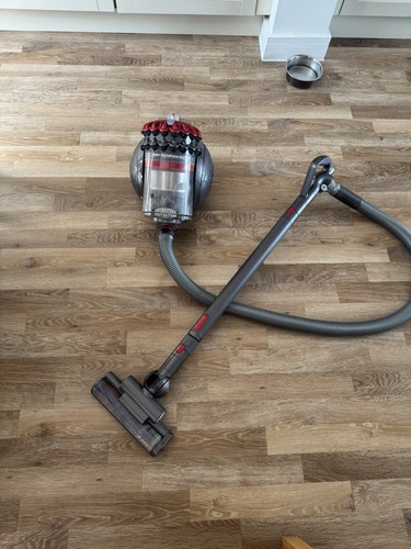 Dyson big ball - dyson, clean