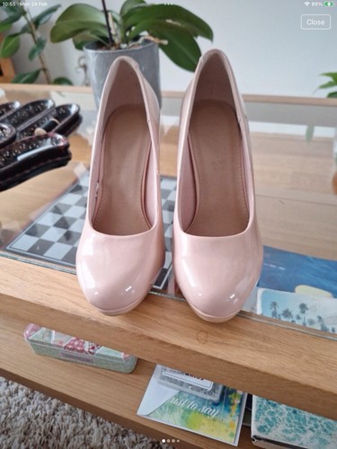 Shoebox nude courts - nude,