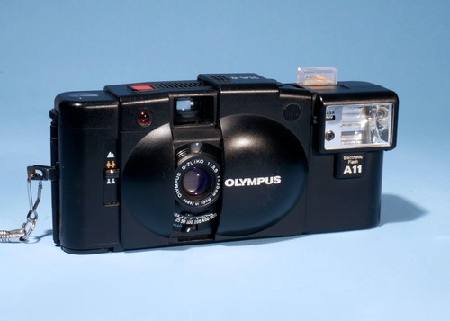 Olympus xa2 35mm film camera - olympus,