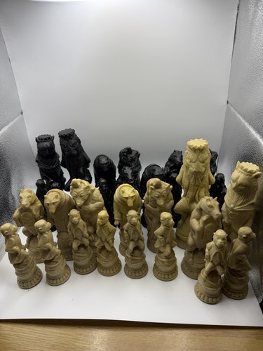 Vintage reynard the fox chess - the,