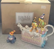 Disney Showcase Winnie The