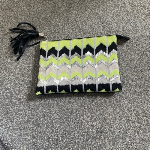 River island zigzag pattern - island,