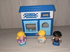 Chad Valley Police Station + 3 Figures - Tots Town