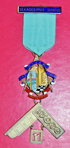 Masonic past master - master's, jewel