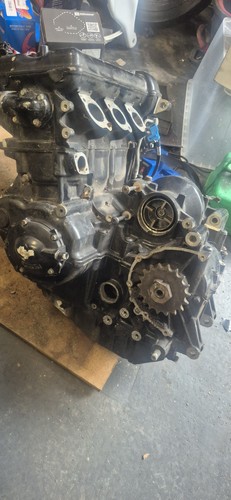 Triumph 955i engine complete - triumph,