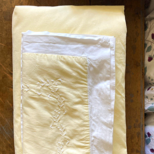 Laura ashley king duvet set - king,