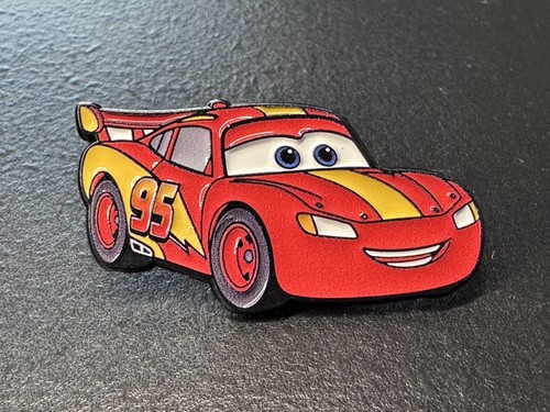 Lightning mcqueen enamel - lightning, pin