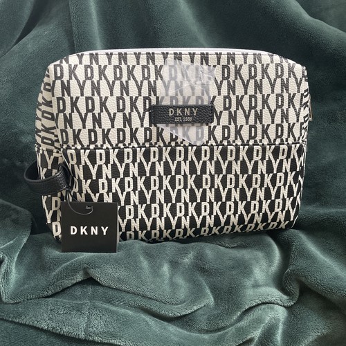 Bnwt dkny large loaf makeup - dkny,