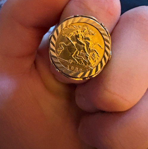 22ct 1982 half sovereign ring - 1982,