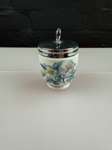 Royal worcester egg - royal,