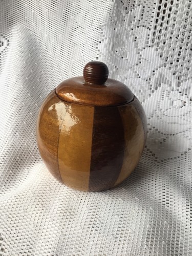 Spherical wooden trinket - spherical, box