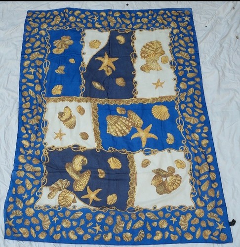 Large art the scarf - large,