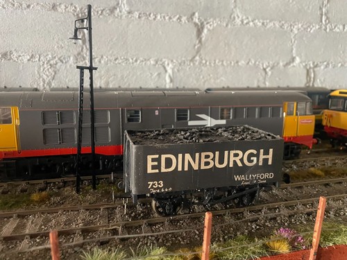 Gauge kit built wagons - gauge, x2