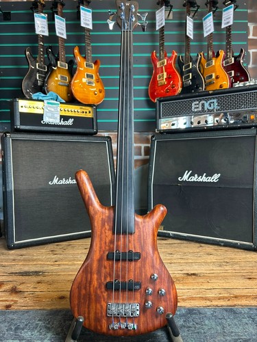 Warwick corvette standard - warwick,