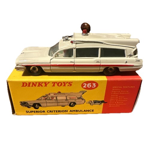 Dinky toys boxed 263 - dinky,
