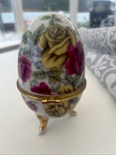 Porcelain egg hinged trinket - porcelain,