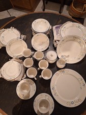 SHADE CREST CROCKERY 8 PEICE
