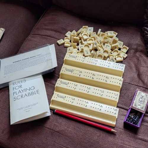 Scrabble deluxe game - game, vintage