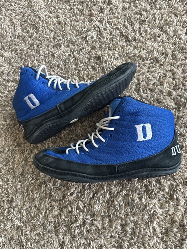 Rare wrestling shoes - rare,